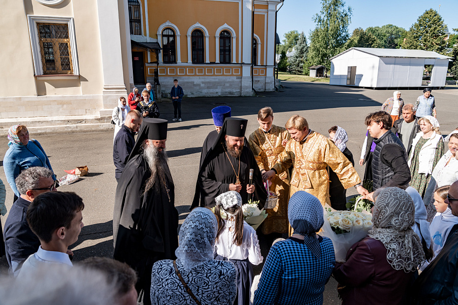 Божественная литургия в соборе Всемилостивого Спаса Вознесенской Давидовой пустыни